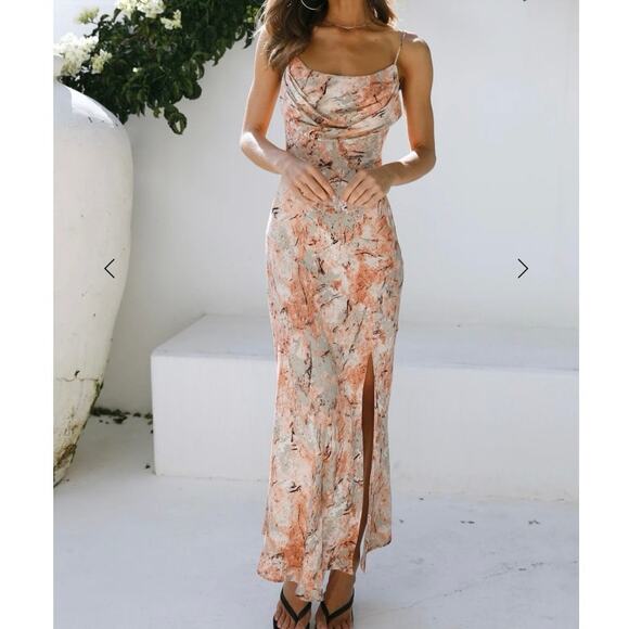 NWT Hello Molly “Catch the Wave” Elegant Floral Maxi Dress Orange Cream Size 4 - Picture 3 of 11